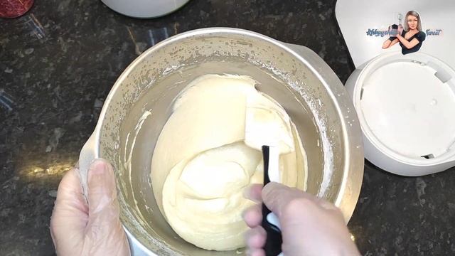 Немного рабочего процесса. Приготовление капкейков смотреть онлайн