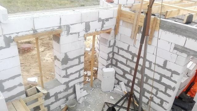Заливка АРМОПОЯСА. Подготовка ЛАГ для пола второго этажа. смотреть онлайн
