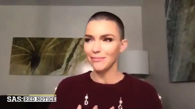 Ruby Rose Interview - S.A.S. Red Notice смотреть онлайн