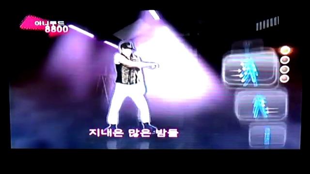 K-Pop Dance Festival Wii - 나만 바라봐 (Gameplay) смотреть онлайн