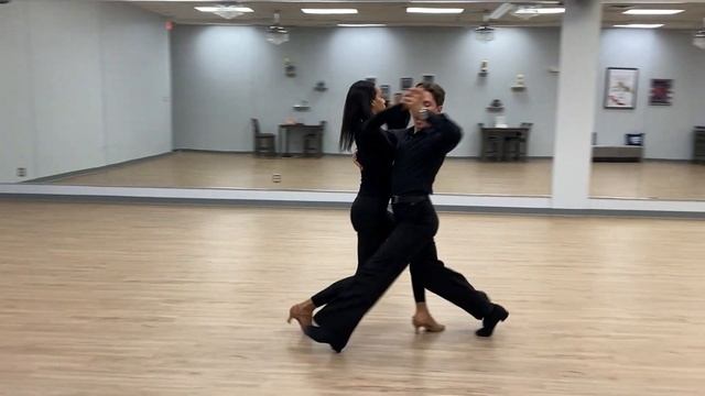 Tango - Reverse with Outside Swivel смотреть онлайн