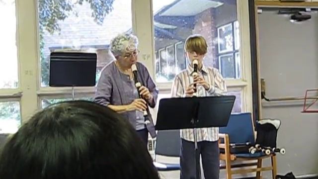 Tim playing a duet with his teacher Barbara смотреть онлайн