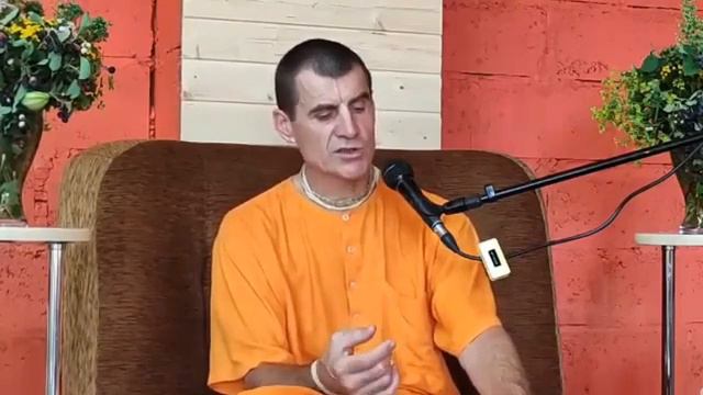 ☝️Самая тяжёлая аскеза в процессе повторения мантры. Святое Имя. Джапа.Е.М. Вальмики пр Харе Кришна смотреть онлайн