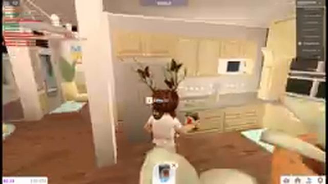 Real life VS Roblox (Bloxburg) life! смотреть онлайн