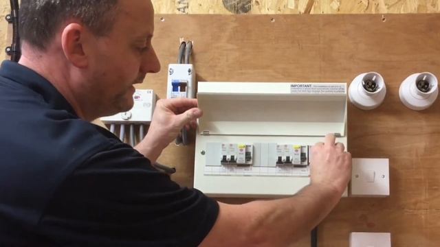 First Live Test Check Polarity of The Supply Using An Approved Voltage Indicator AM2 AM2S смотреть онлайн