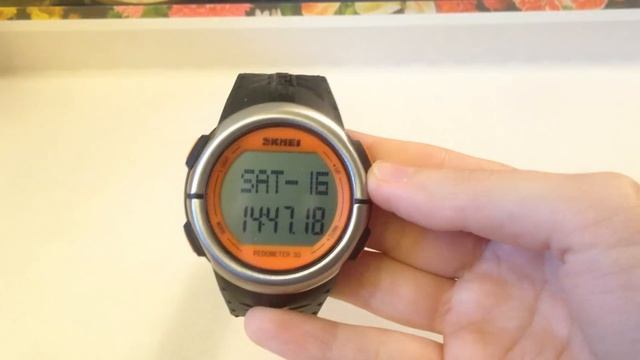 Часы SKMEI 1058. Спортивные часы за 15$. Обзор посылки с Aliexpress. смотреть онлайн