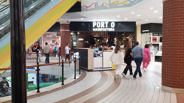 ТЦ Европа галерея 2 от входа 2 21.00 08.09 смотреть онлайн