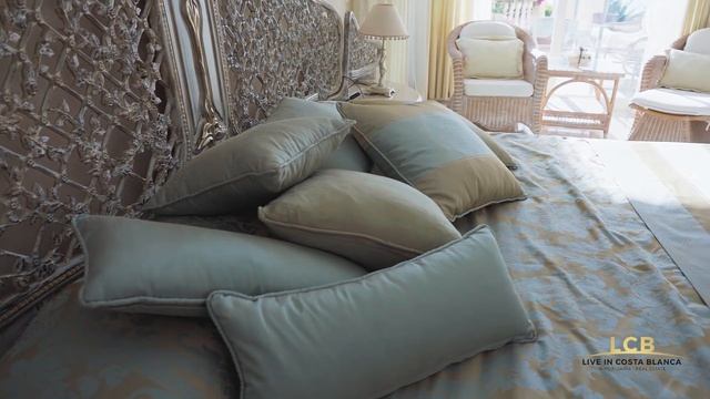 Стильная вилла на первой линии моря в Испании Коста Бланка. Неповторимые виды тишина и комфорт.