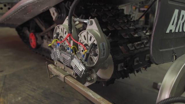 Track-Powered PTO - Turn Your Snowmobile into a Generator смотреть онлайн