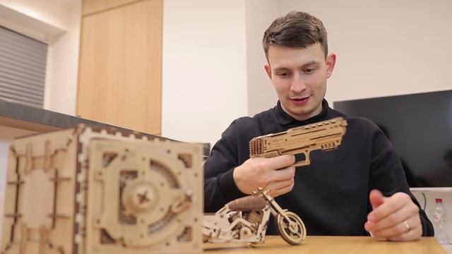 КОРОЧЕ ГОВОРЯ, ДЕНЬ РОЖДЕНИЯ СЕРЁГИ смотреть онлайн
