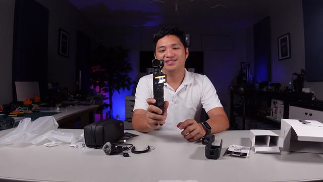 DJI Osmo Pocket 3 Unboxing & Demo смотреть онлайн