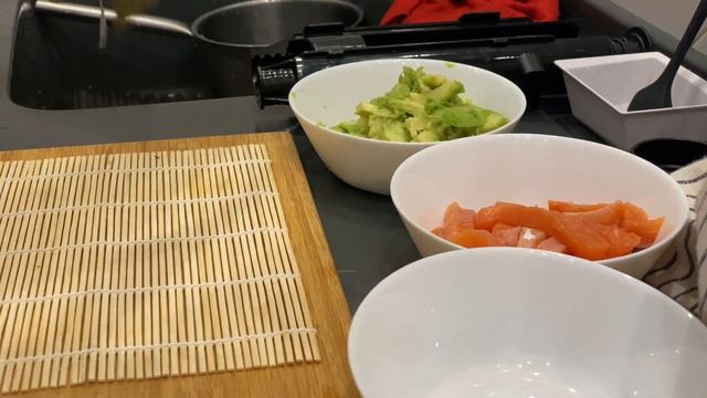 Домашние роллы. Базука для роллов с Озона, делаю роллы сама смотреть онлайн