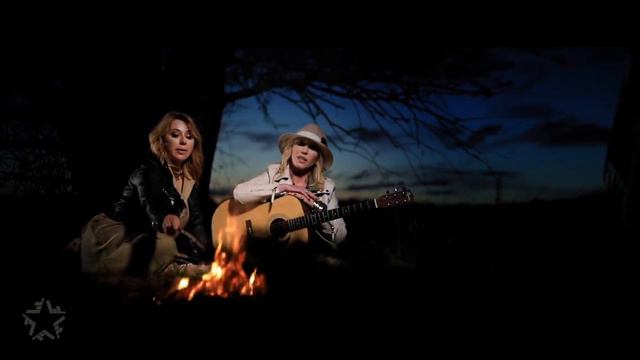 Таня Иванова и Алёна Апина "Комбинация" - Последняя поэма смотреть онлайн