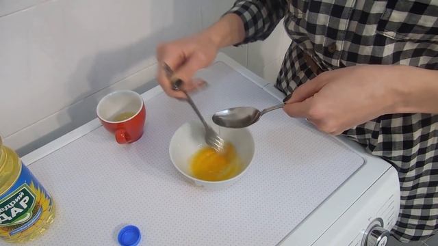 МАСКА ДЛЯ РУК. Уход за руками в домашних условиях. Восстановление сухой кожи рук. смотреть онлайн