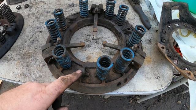 В чем разница корзин сцепления Газ 52 53 и бензинового ПАЗА смотреть онлайн