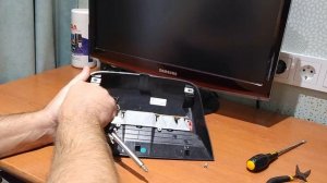 Снимаем и ремонтируем дополнительный фонарь стоп сигнала на автомобиле ШЕВРОЛЕ КРУЗ(часть 1)