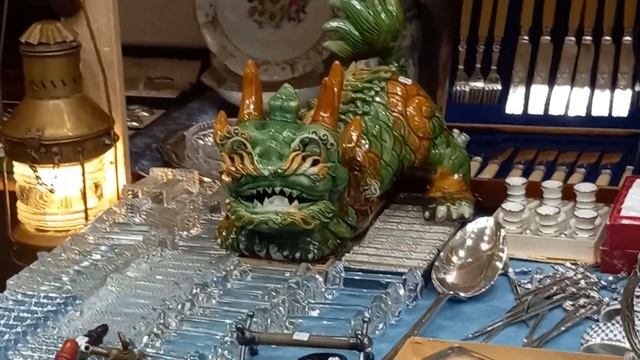 Блошиный рынок  , выставка  - ярмарка на  Тишинке  2023 .