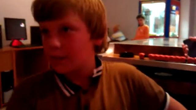 Зло#4: американец выучил наш могучий язык смотреть онлайн