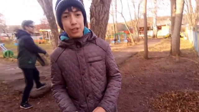 Страшное видео! Пробрались в детский сад! Охранник поймал... смотреть онлайн