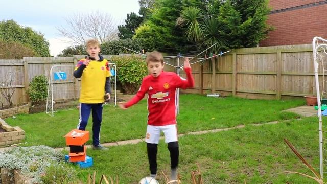 WORLDS BEST 5 A SIDE TEAM FOOTBALL CHALLENGE!! смотреть онлайн