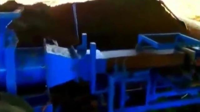 Как делают кирпич своими руками из глины Производство кирпича кустарным способом смотреть онлайн