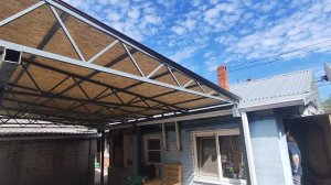 Беседка навес металлическая с подшивкой из осб  молочный Компания "ПрайдНавес" Краснодар