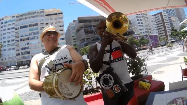 Copacabana Beach Trombone смотреть онлайн