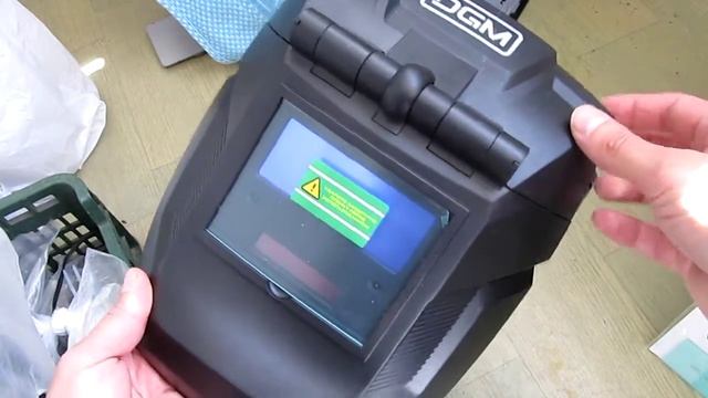Сварочная маска DGM V2500 Маска-хамелеон смотреть онлайн
