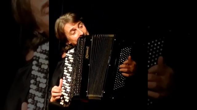 Andrej Mouline (Bajan solo): Russischer Winter / Русская зима смотреть онлайн