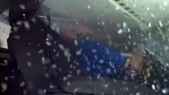 Подборка краш тестов на скорости 200 км ч смотреть онлайн