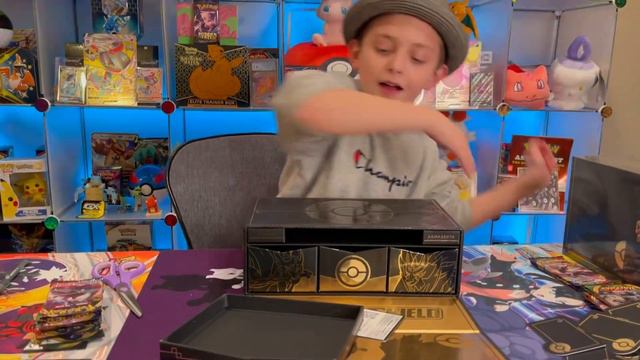 500 SUBSCRIBER GIVEAWAY!! Sword & Shield Ultra Premium Collection Box Giveaway!! Plus a Surprise! смотреть онлайн