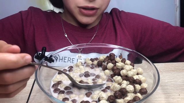 МУКБАНГ | ХЛОПЬЯ NESQUIK ЗА РАЗ| АСМР | MUKBANG | не АСМР смотреть онлайн