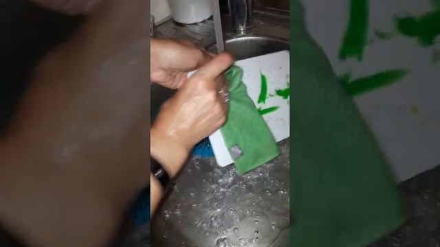 Как отмыть пластилин ? смотреть онлайн