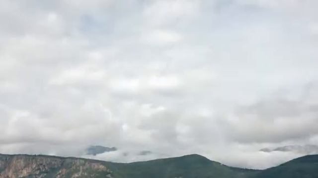 Running Clouds 1 : Nikon D70 and homemade intervalometer смотреть онлайн