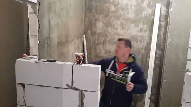 Перегородка из пенобетонных блоков (монтаж)