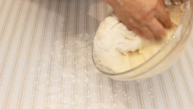 Как приготовить домашний батон в духовке. Простой рецепт хлеба в домашних условиях. смотреть онлайн