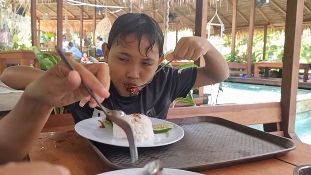 Zefa Mandi Kolam Bersama Bocil America ? смотреть онлайн