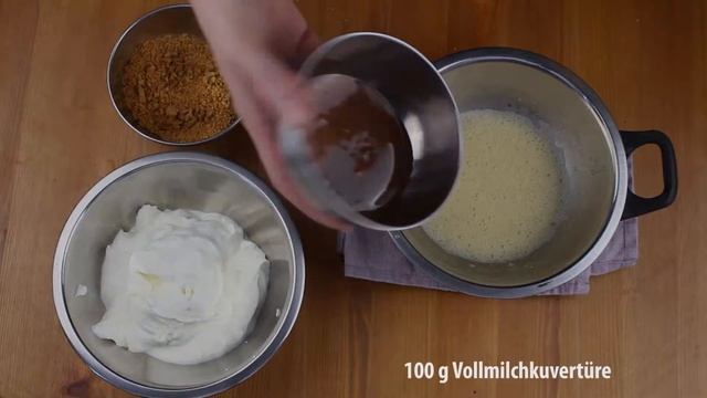 Eierlikör-Spekulatius-Moussetorte mit VERPOORTEN ORIGINAL Eierlikör смотреть онлайн