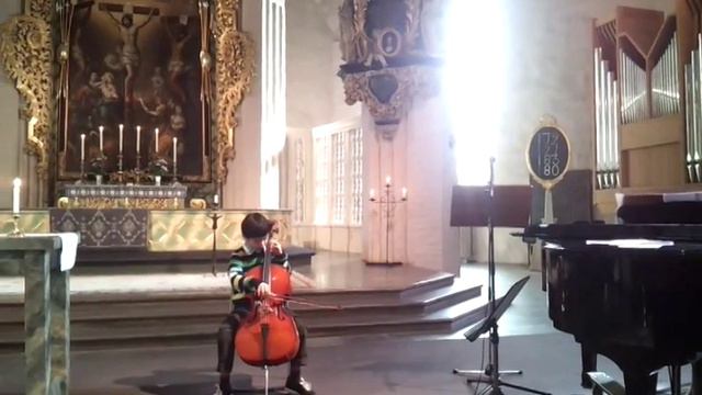 Franz Schubert - Ave Maria Op. 52 No. 6 Cello смотреть онлайн