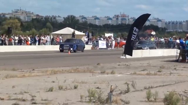 DriveNext [2110 FPM vs 2108 синяя турбо] смотреть онлайн