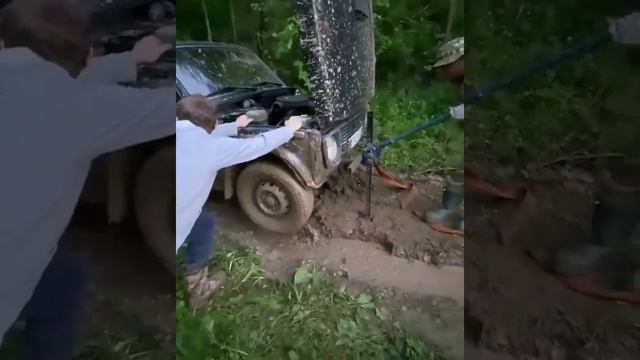 Вытащили ниву.mp4 смотреть онлайн