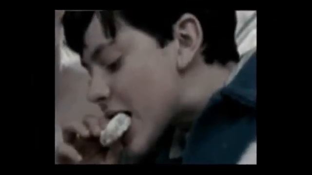Skandar Keynes is so hot!! смотреть онлайн
