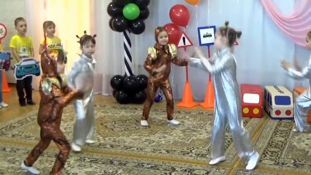 Игра-квест по ПДД "Поможем инопланетянам!" смотреть онлайн