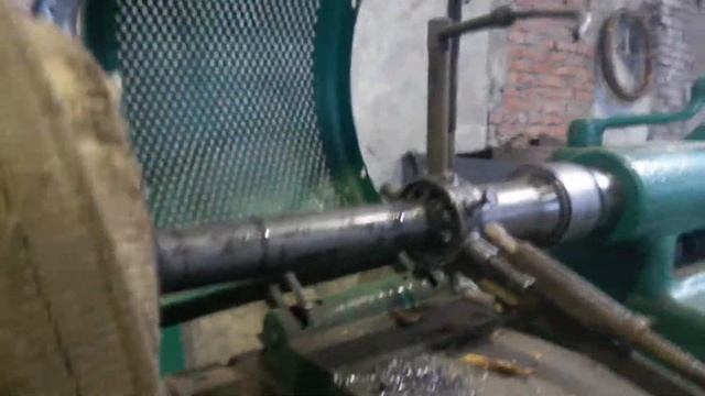 Как нарезать резьбу ДУ32 1К625 Новая технология!!!.mp4 смотреть онлайн