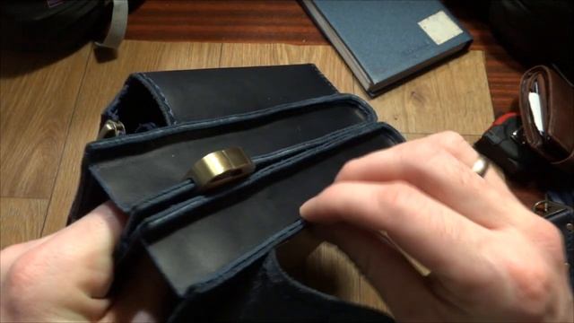 Мужская сумка через плечо смотреть онлайн