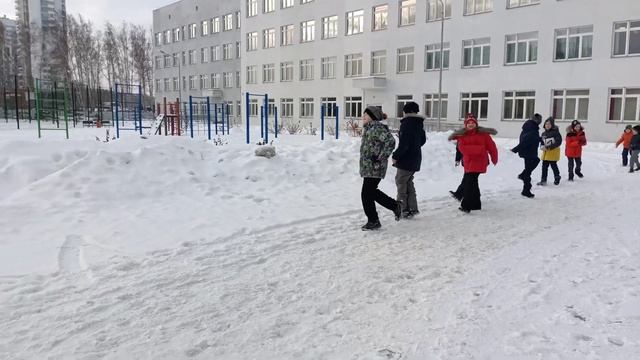 #урокфизкультуры Занятия физкультурой на улице, да ещё и зимой - самые позитивные и эмоциональные!