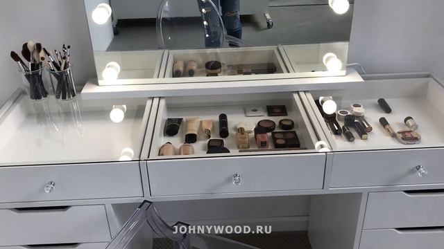 Туалетный столик со стеклянной столешницей смотреть онлайн