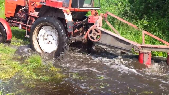 Владимирец Т25 , їдемо косити траву роторною косаркою. смотреть онлайн