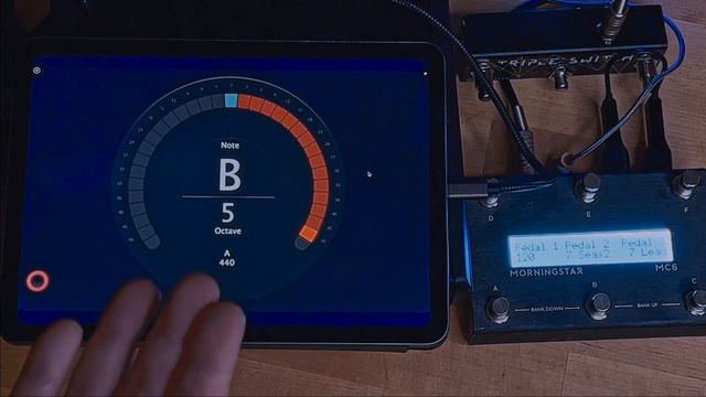 Amplitube 5 Live Guitar Rig with Apple Mac Mini смотреть онлайн