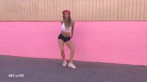 Шаффл (Shuffle Dance)Красивая девушка красиво танцует(2019 ♫)